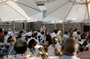 Espace de banquet à l’extérieur