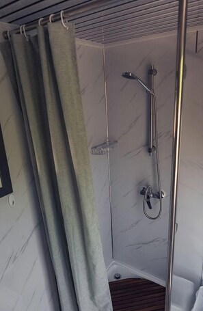 Toilet paper - Cute Bell Tent in Carson for Columbia Gorge Glamping in Washington (Carson)