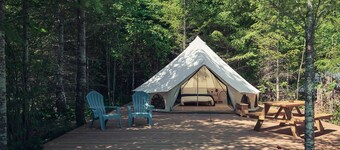 Cute Bell Tent in Carson for Columbia Gorge Glamping in Washington