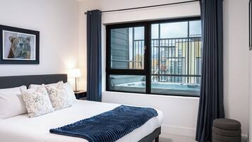 2 bedrooms, desk, iron/ironing board, free WiFi