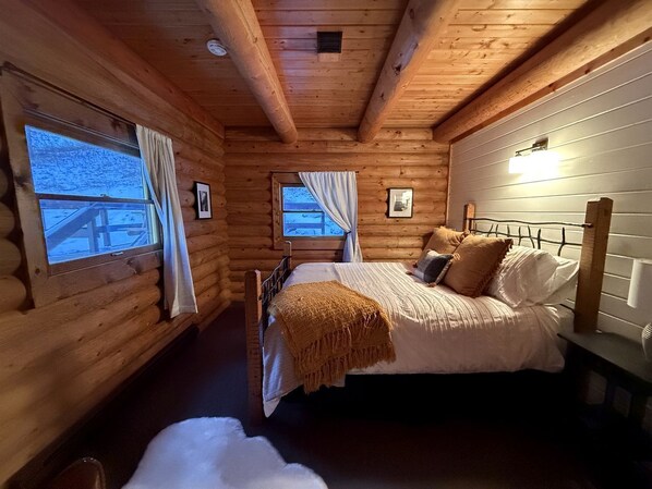 3 間睡房、書桌、Wi-Fi、床單