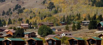 Fantastic Cabin with Fire Pit Close to West Yellowstone, Montana