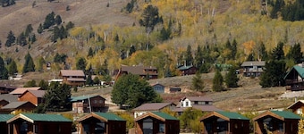 Fantastic Cabin with Fire Pit Close to West Yellowstone, Montana