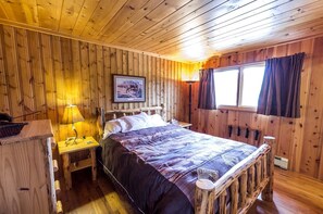 4 chambres, bureau, Wi-Fi, literie fournie