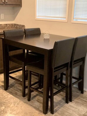 تناول الطعام