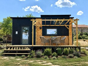 Premier-Doppelzimmer, Bergblick | Terrasse/Patio