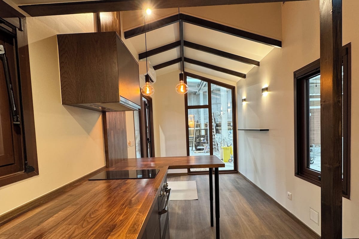 Premier-Doppelzimmer, Bergblick | Eigene Küche | Mini-Kühlschrank, Mikrowelle, Herdplatte, Kochgeschirr/Geschirr/Besteck