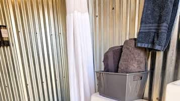 Towels, soap, shampoo, toilet paper