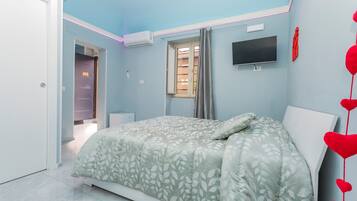 1 habitación, wifi y ropa de cama