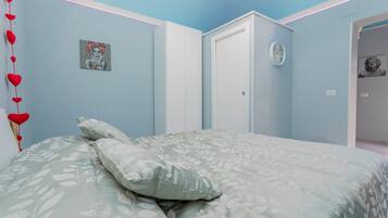 1 habitación, wifi y ropa de cama