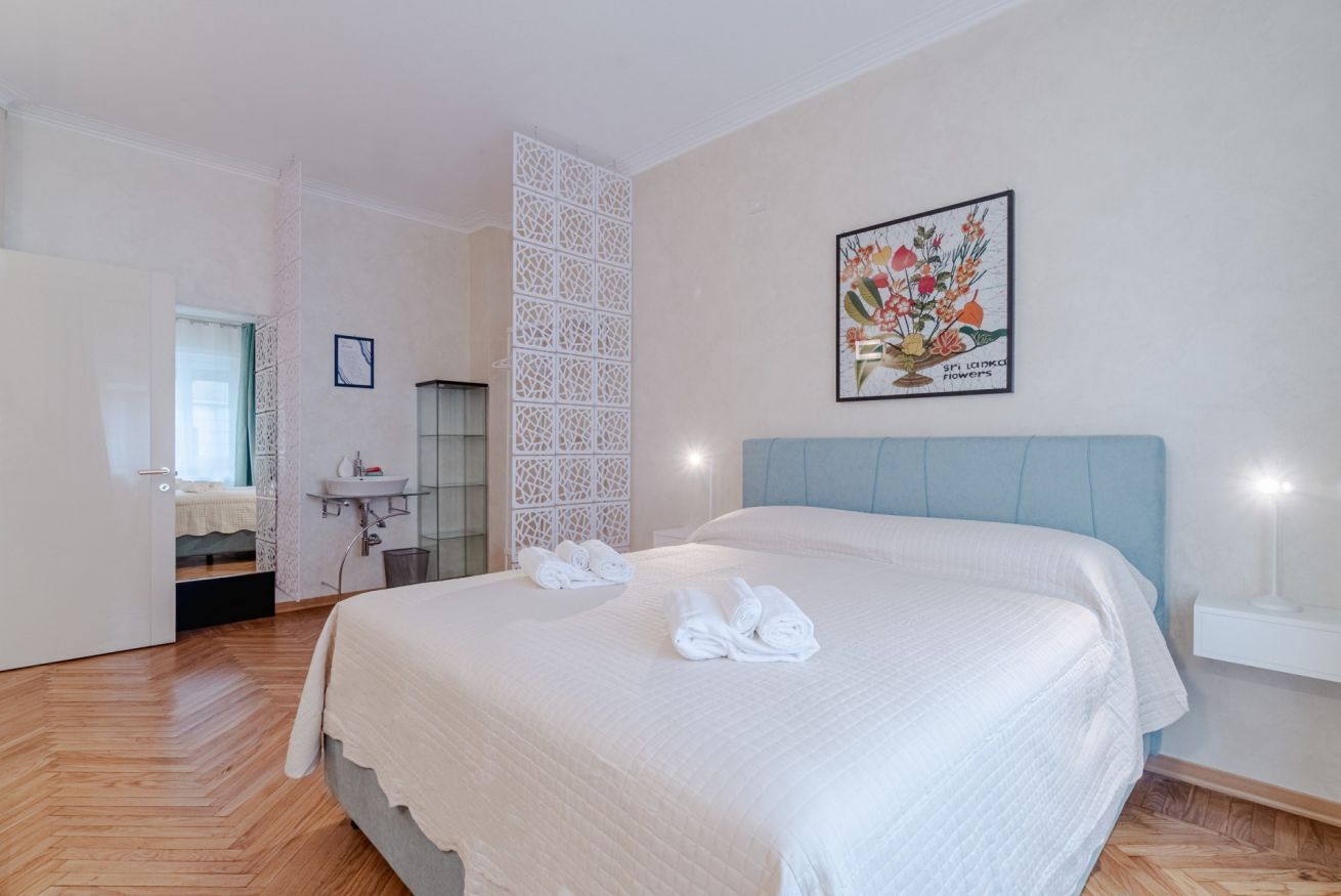 3 Schlafzimmer, Bügeleisen/Bügelbrett