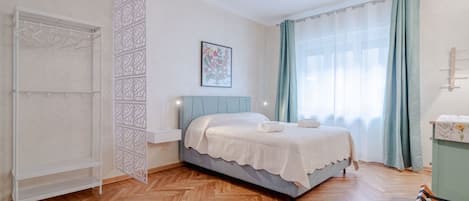 3 عدّة غرف نوم ومكواة/لوح كي