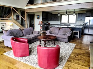 TV, fireplace