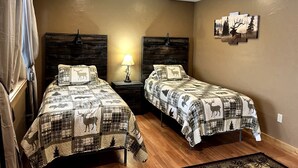 4 Schlafzimmer, Bügeleisen/Bügelbrett, WLAN, Bettwäsche