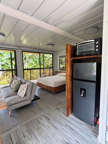 Salty studio apt Santa Teresa center