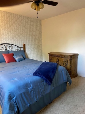 3 Schlafzimmer, Bügeleisen/Bügelbrett, WLAN, Bettwäsche
