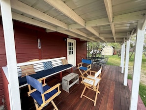 Outdoor dining - Charming Montana Bungalow with Madison River Views, Steps from Main Street in Ennis, MT (Ennis)