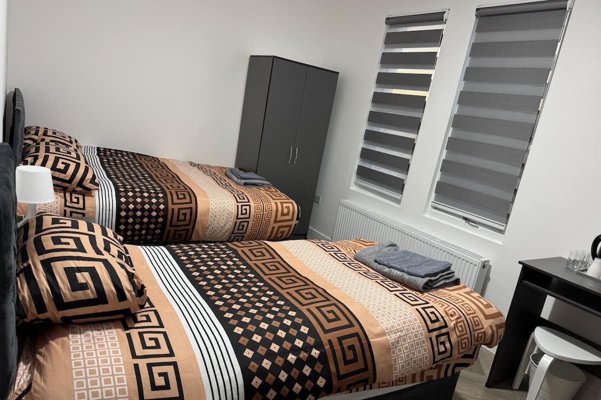 Desk, laptop workspace, free WiFi