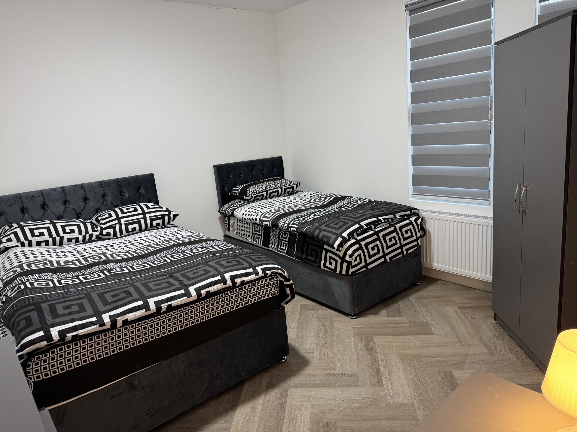 Desk, laptop workspace, free WiFi