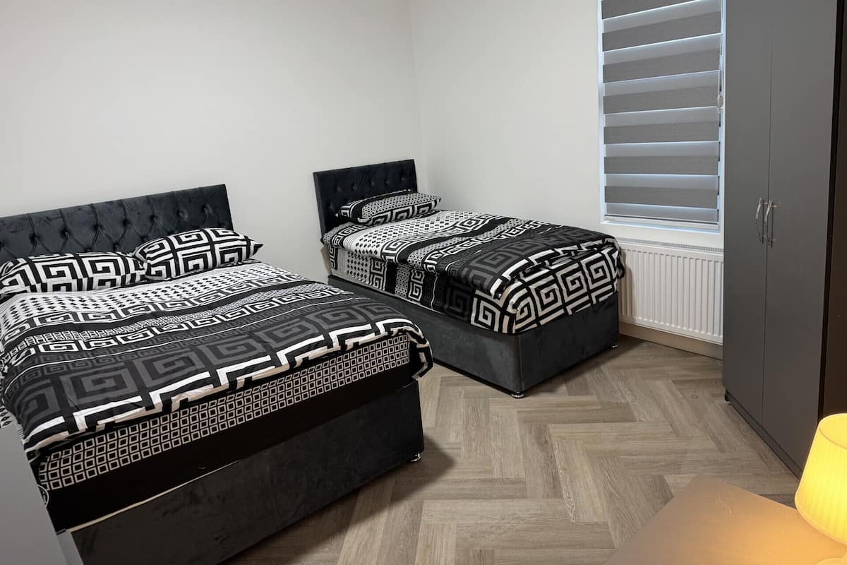 Desk, laptop workspace, free WiFi