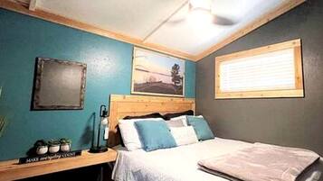 2 bedrooms, WiFi, bed sheets