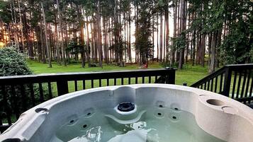 Bain à remous extérieur