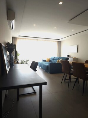 TV - The Msida View apartment (L-Imsida)