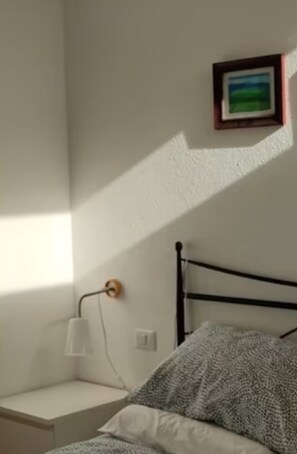 Fer et planche à repasser, Wi-Fi, draps fournis