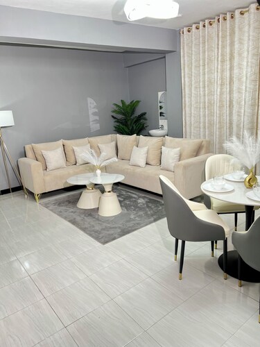 Stylish 2BR Masaki Retreat With POOL & GYM