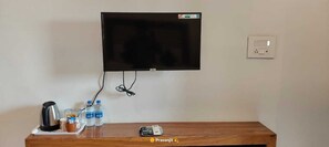 Desk, free WiFi - Kakatiya Resort (Govindaraopet)