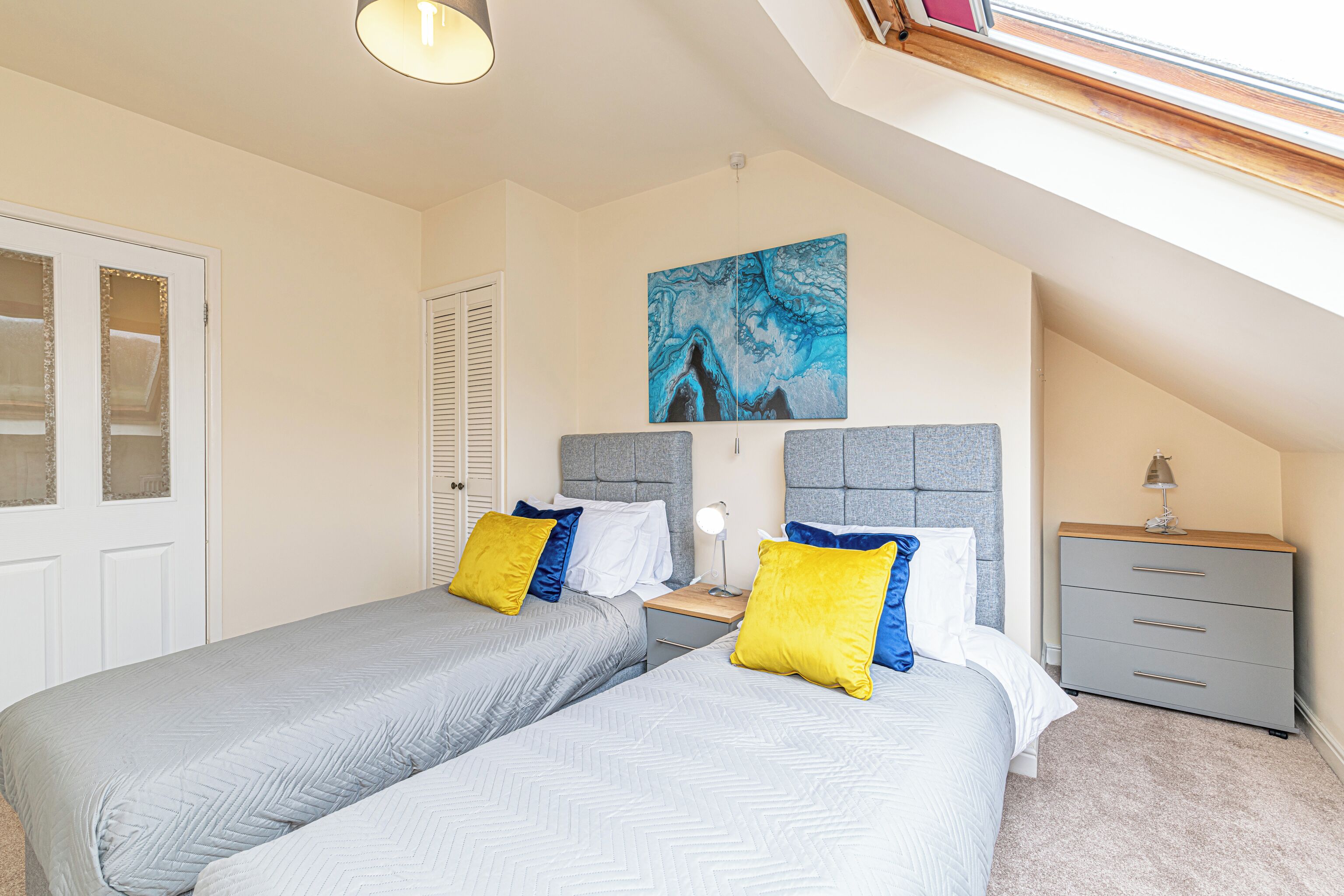 Classic Apartment, 3 Bedrooms, Non Smoking | Free WiFi