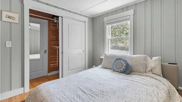 3 chambres, fer et planche Ă repasser, accĂšs Internet, draps fournis