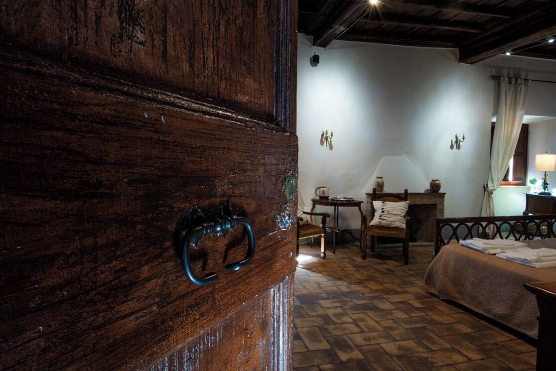 Habitación estándar doble, vistas a la ciudad | Caja fuerte, cortinas opacas, wifi gratis