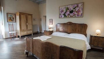 Deluxe Quadruple Room, City View | In-room safe, blackout drapes, free WiFi