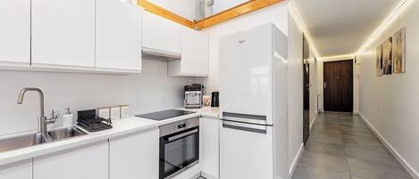 シティ アパートメント | 専用簡易キッチン | コーヒー / ティーメーカー、電気ポット