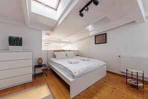 Appartamento Comfort | Biancheria da letto ipoallergenica, ferro/asse da stiro, Wi-Fi gratuito