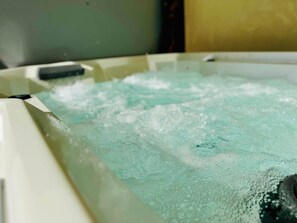 Bain à remous intérieur