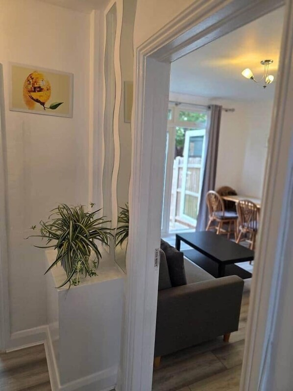 Interior - The happy home, for everyone (Mitcham)