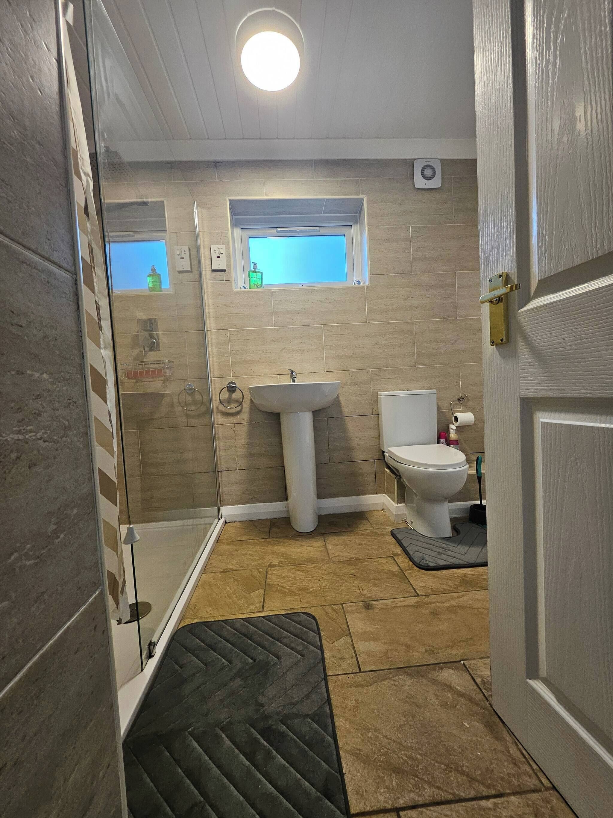 Apartment, 2 Bedrooms | Bathroom