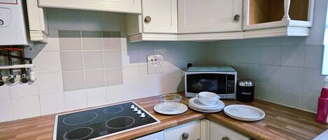 Apartment, 2 Bedrooms | Interior