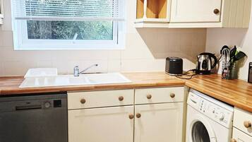 Appartement, 2 chambres | Blanchisserie