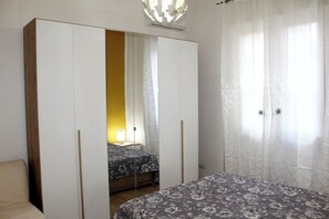 2 bedrooms, WiFi, bed sheets - Pompeii CasaMamy 2.0 (Pompei)
