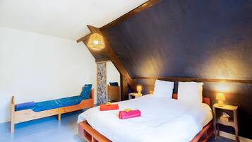 5 chambres, fer et planche Ă repasser, Wi-Fi, draps fournis