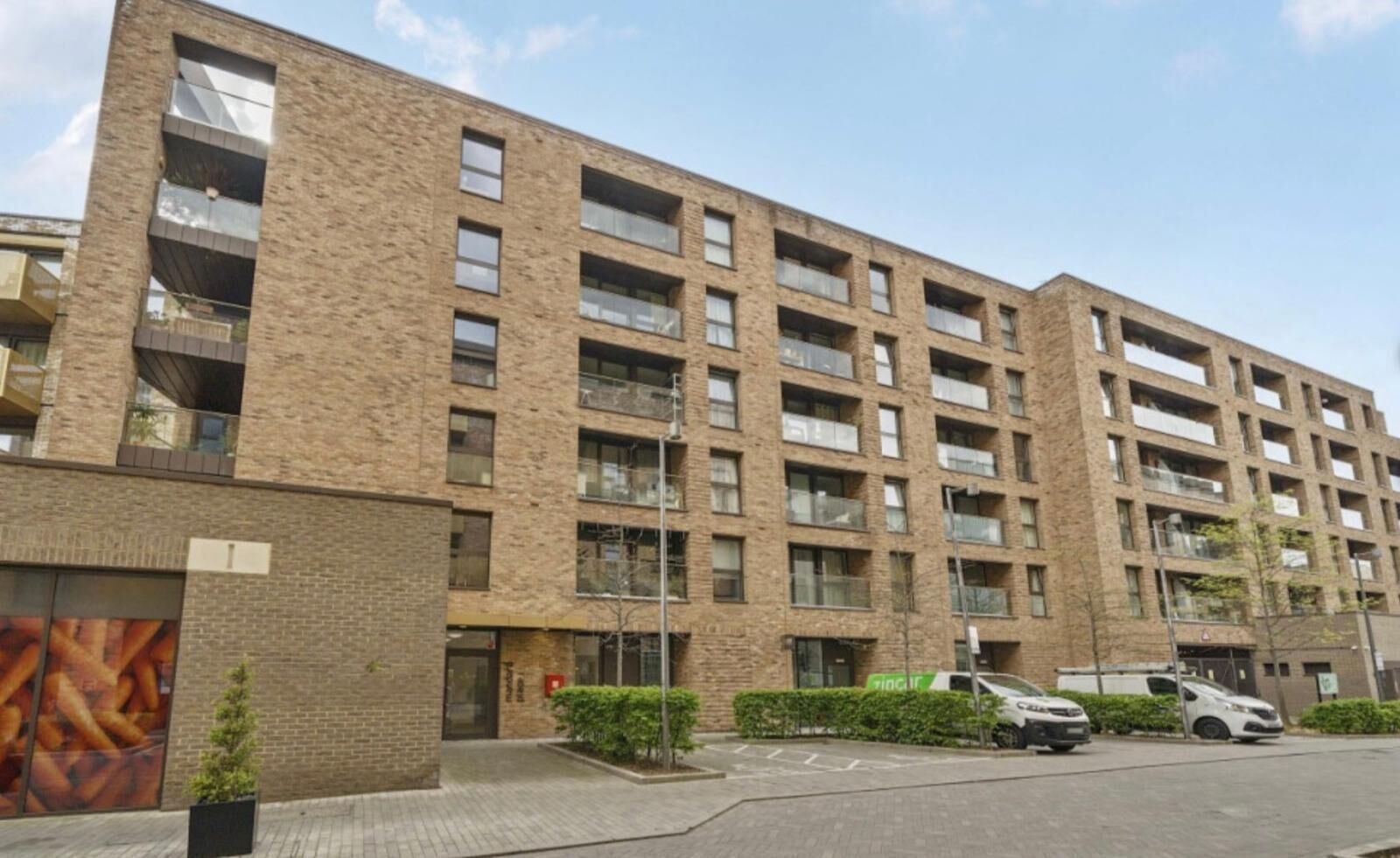 المنشأة من الخارج