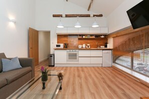 Réfrigérateur, micro-ondes, four, lave-vaisselle