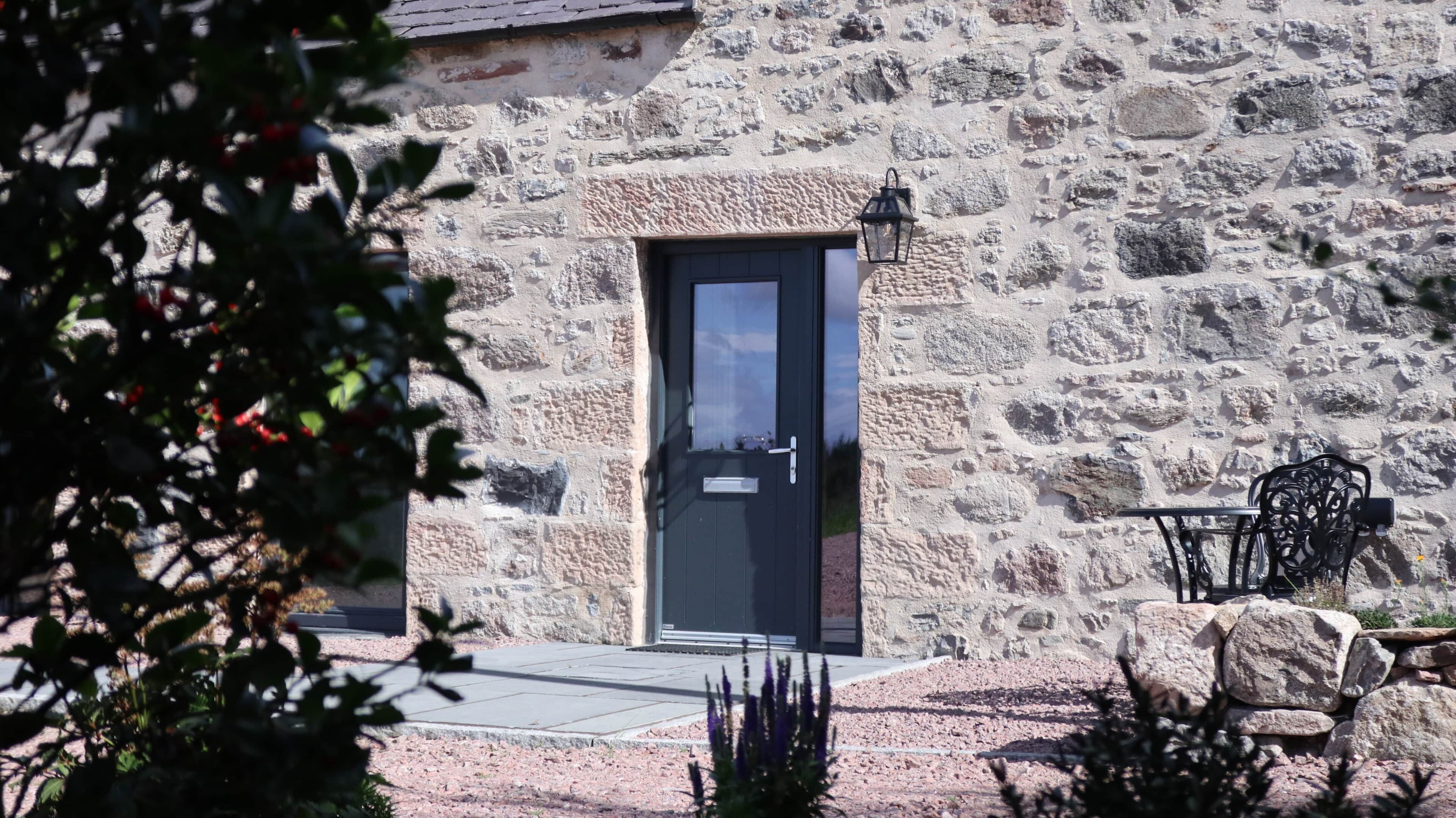 تفاصيل الفندق من الخارج