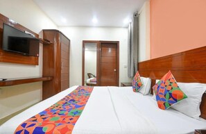 Deluxe Room - Hotel Jaggi Palace (New Delhi)