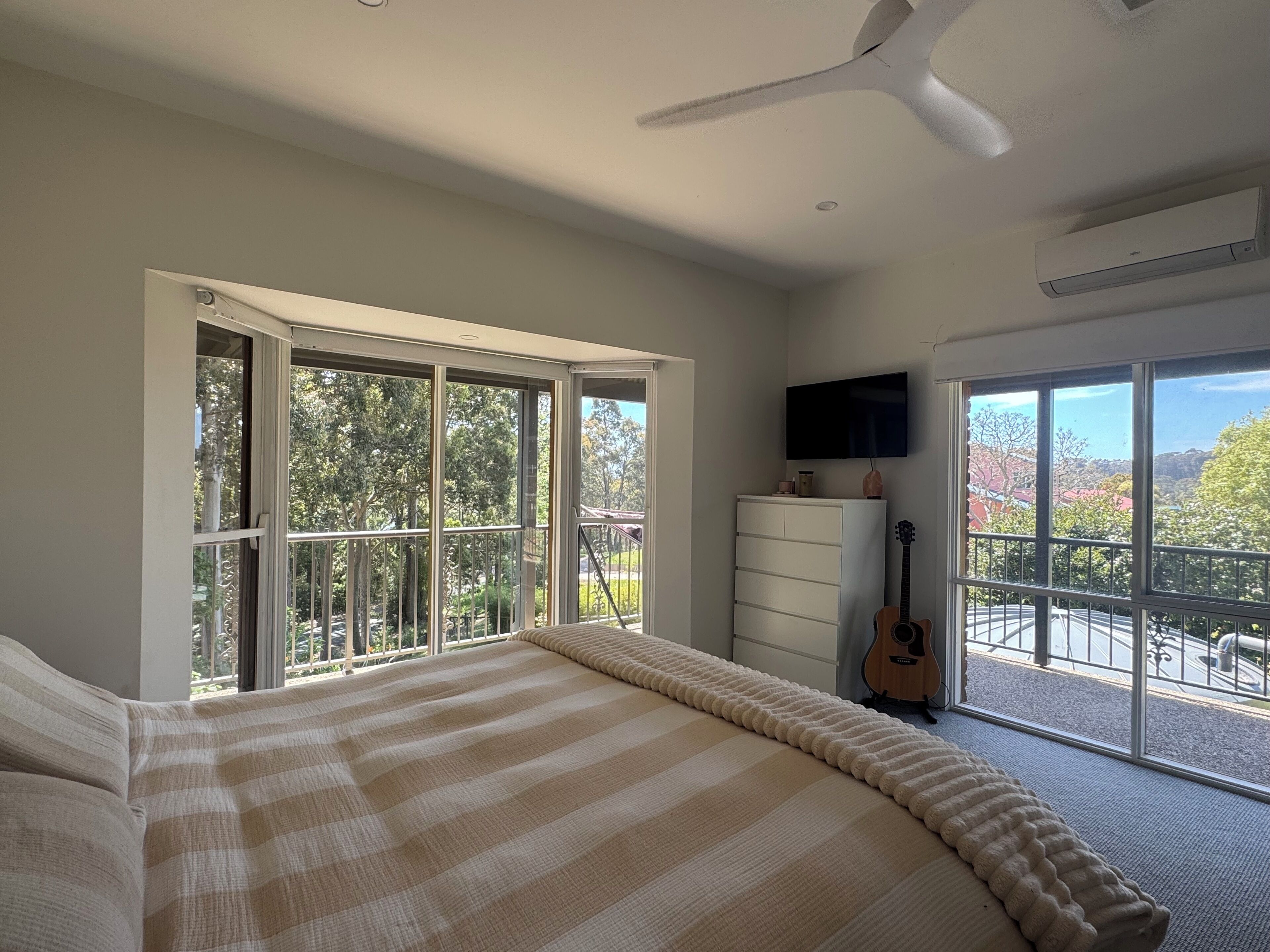 6 makuuhuonetta, työpöytä, silitysrauta/-lauta, Wi-Fi