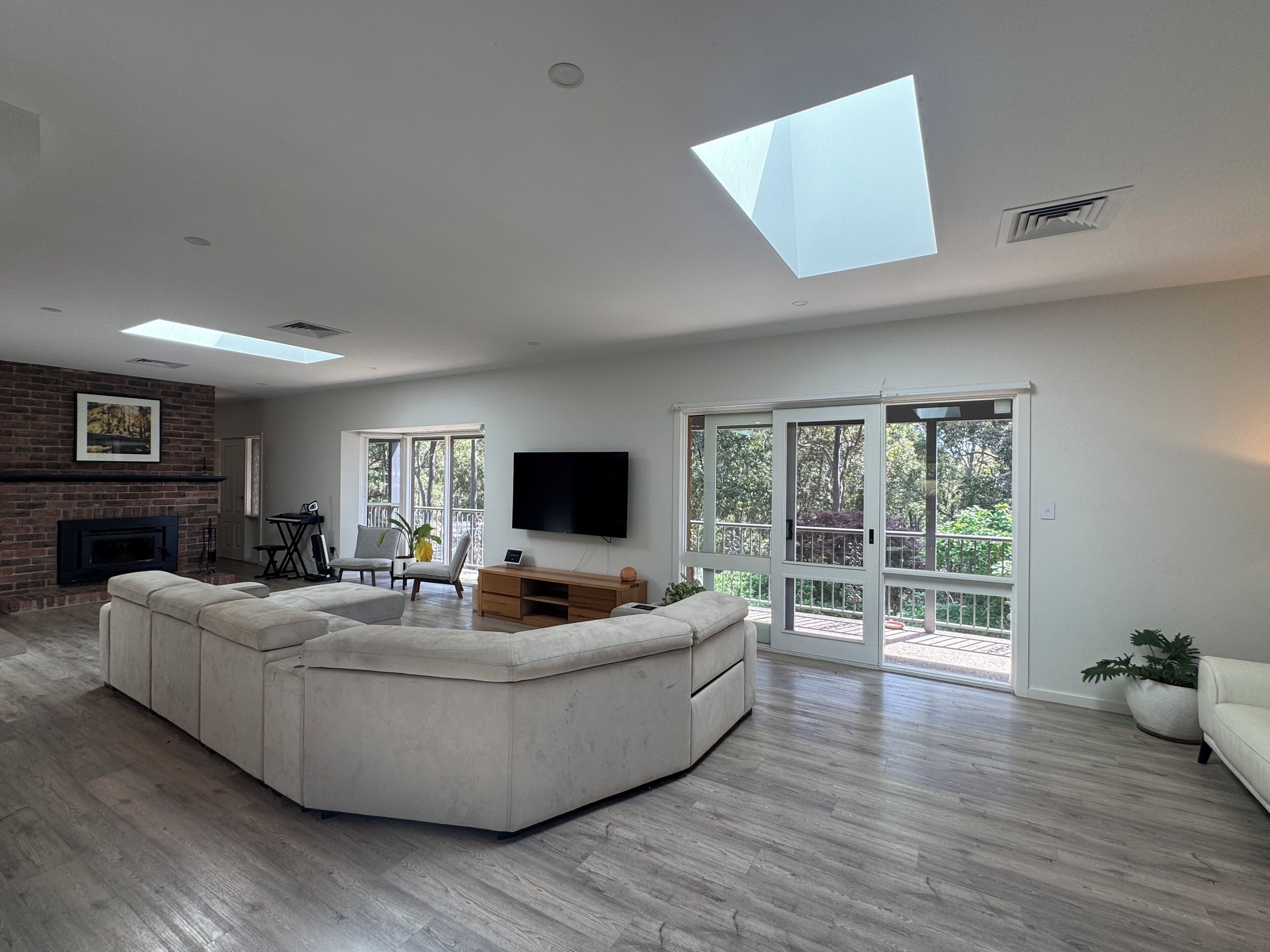 Smart TV, fireplace, foosball, books