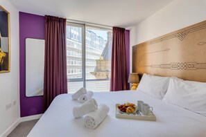 2 bedrooms, in-room safe, iron/ironing board, free WiFi
